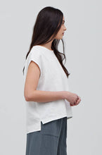 Load image into Gallery viewer, linen shell top- off white
