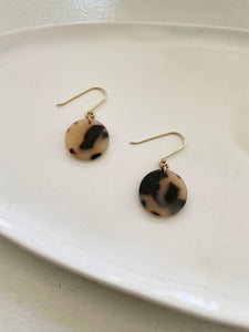 tortoise disc earrings, matte